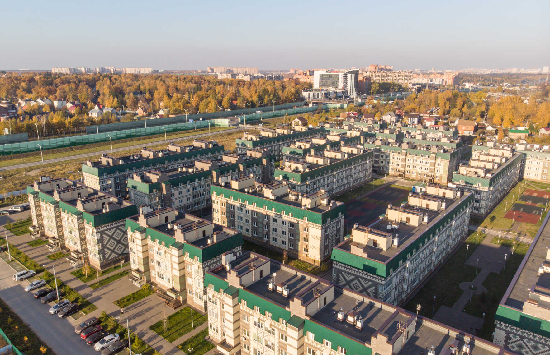 Д солманово одинцовский. Жилой комплекс Валь д Эмероль. Валь д'Эмероль Одинцово. Одинцовский район Изумрудная Долина. МЖК Изумрудная Долина д Солманово.