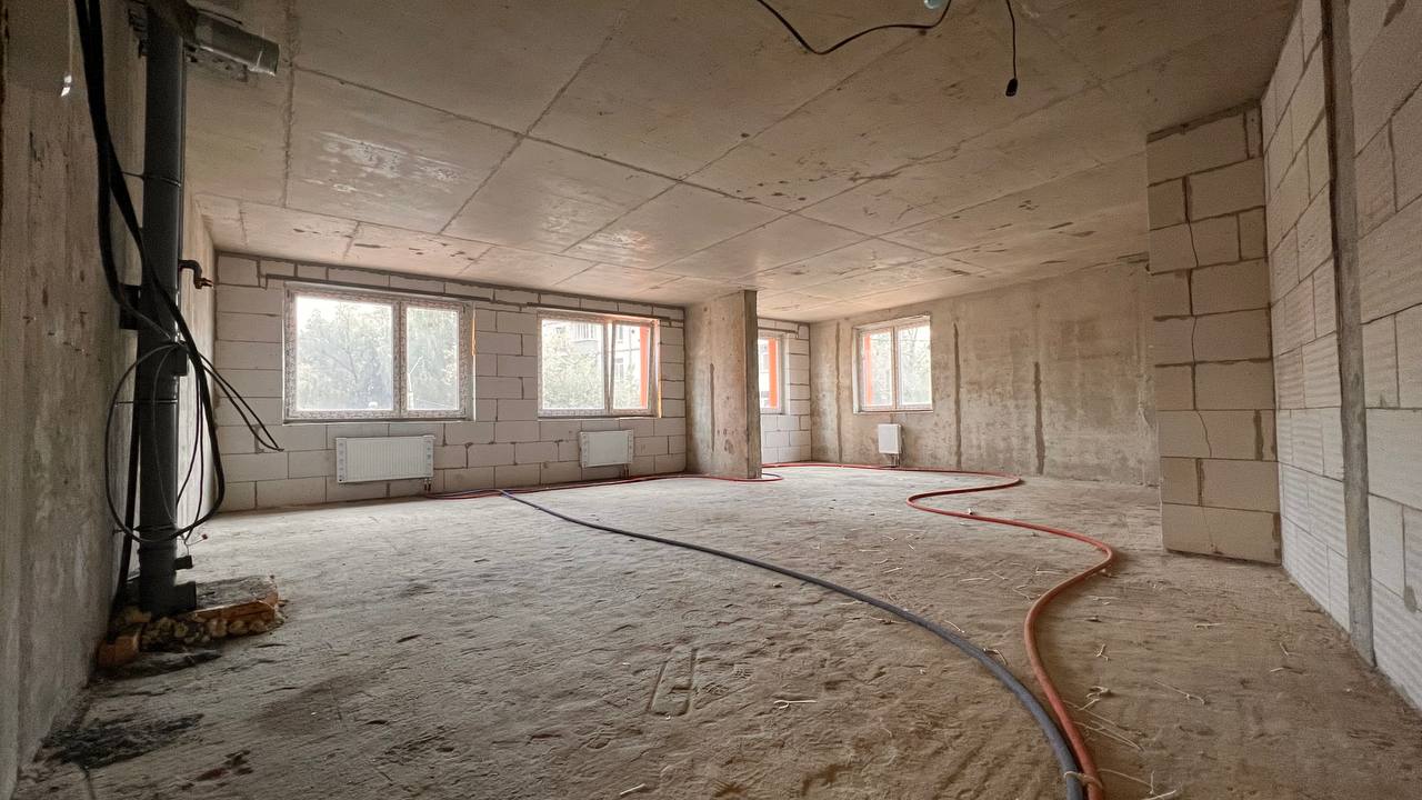 2 комн. квартира, 64.5 м², 2 этаж  (из 25)