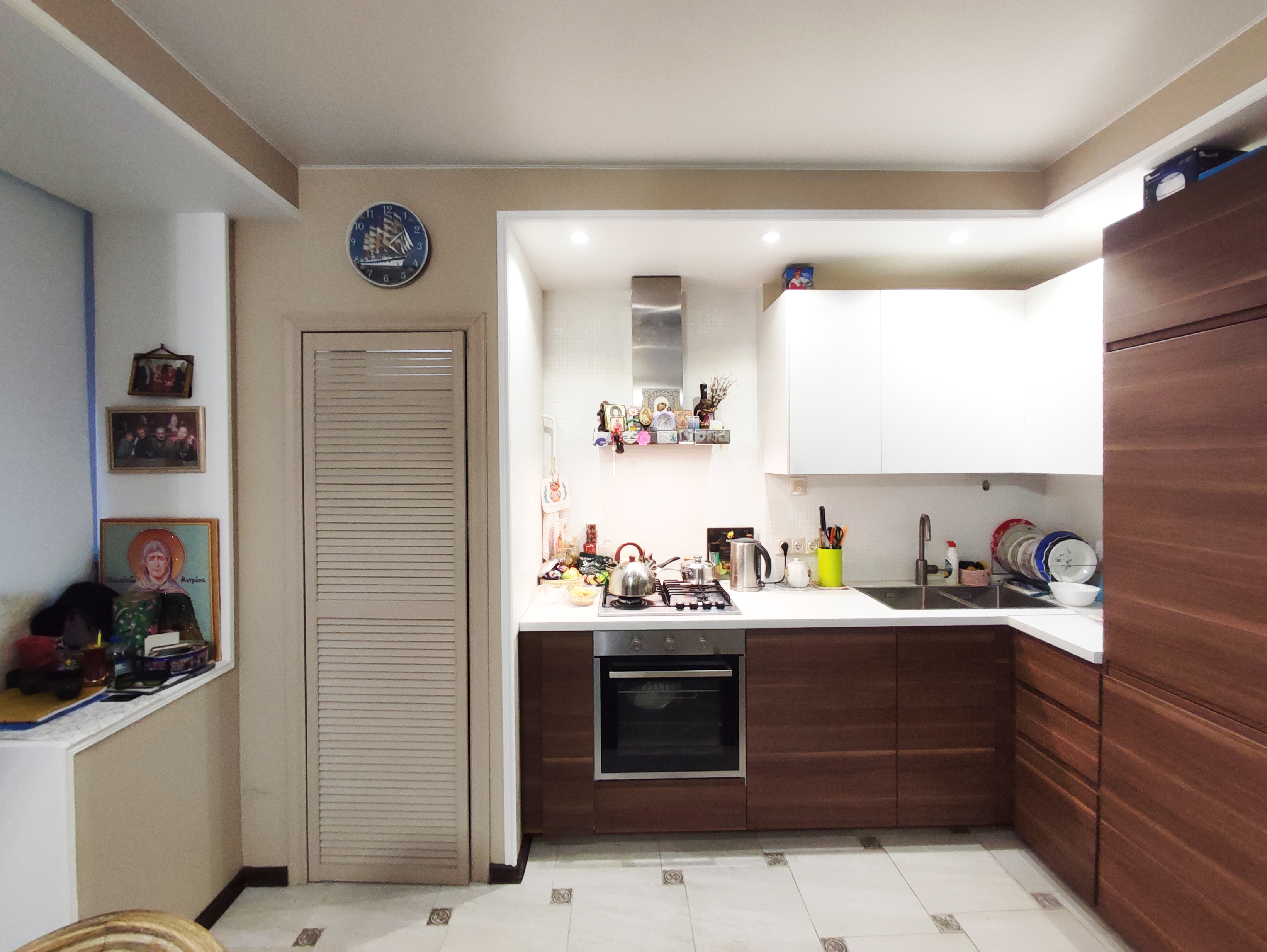 1 комн. квартира, 40 м², 1 этаж  (из 3)