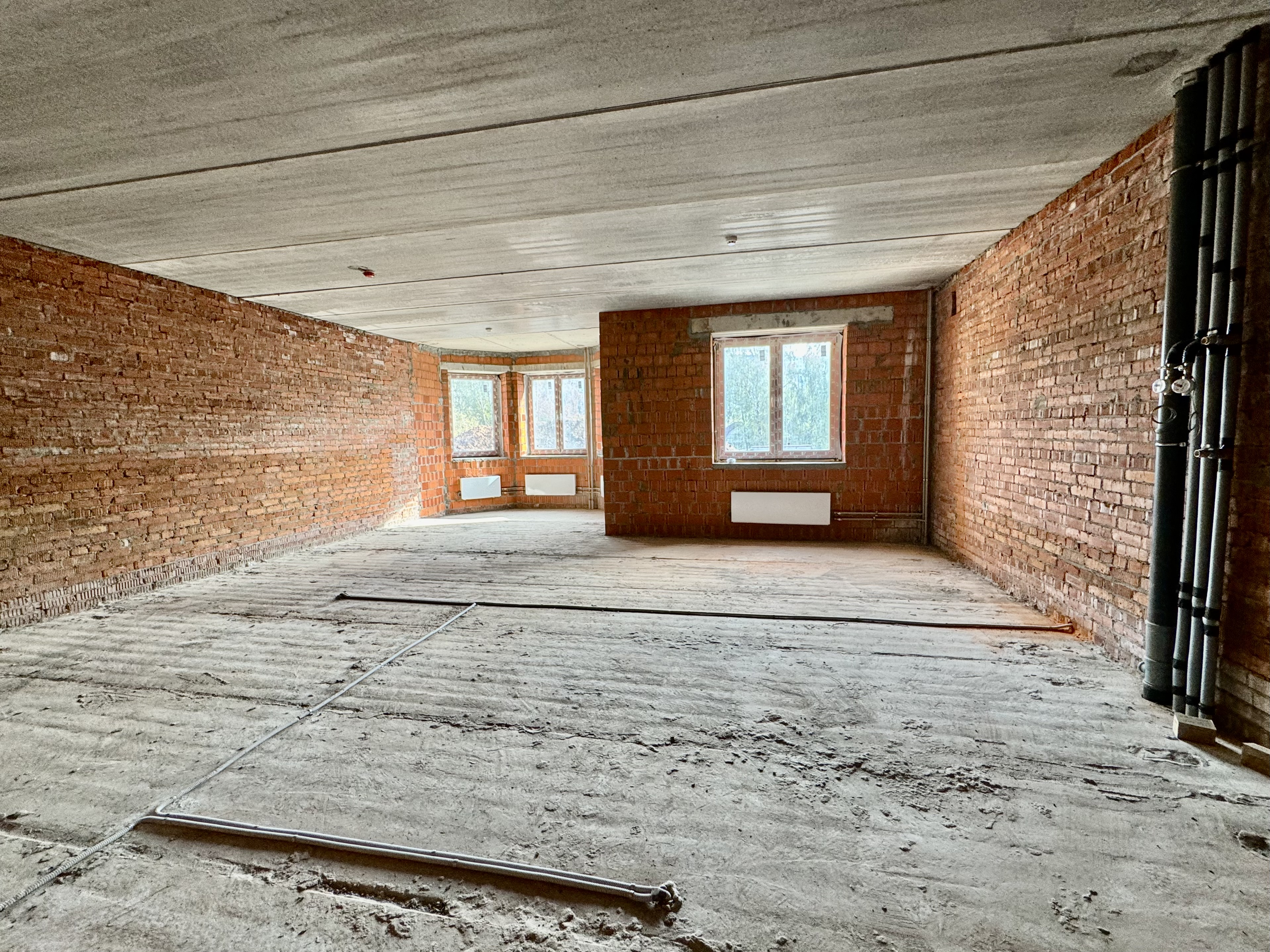 2 комн. квартира, 63.3 м², 1 этаж  (из 8)