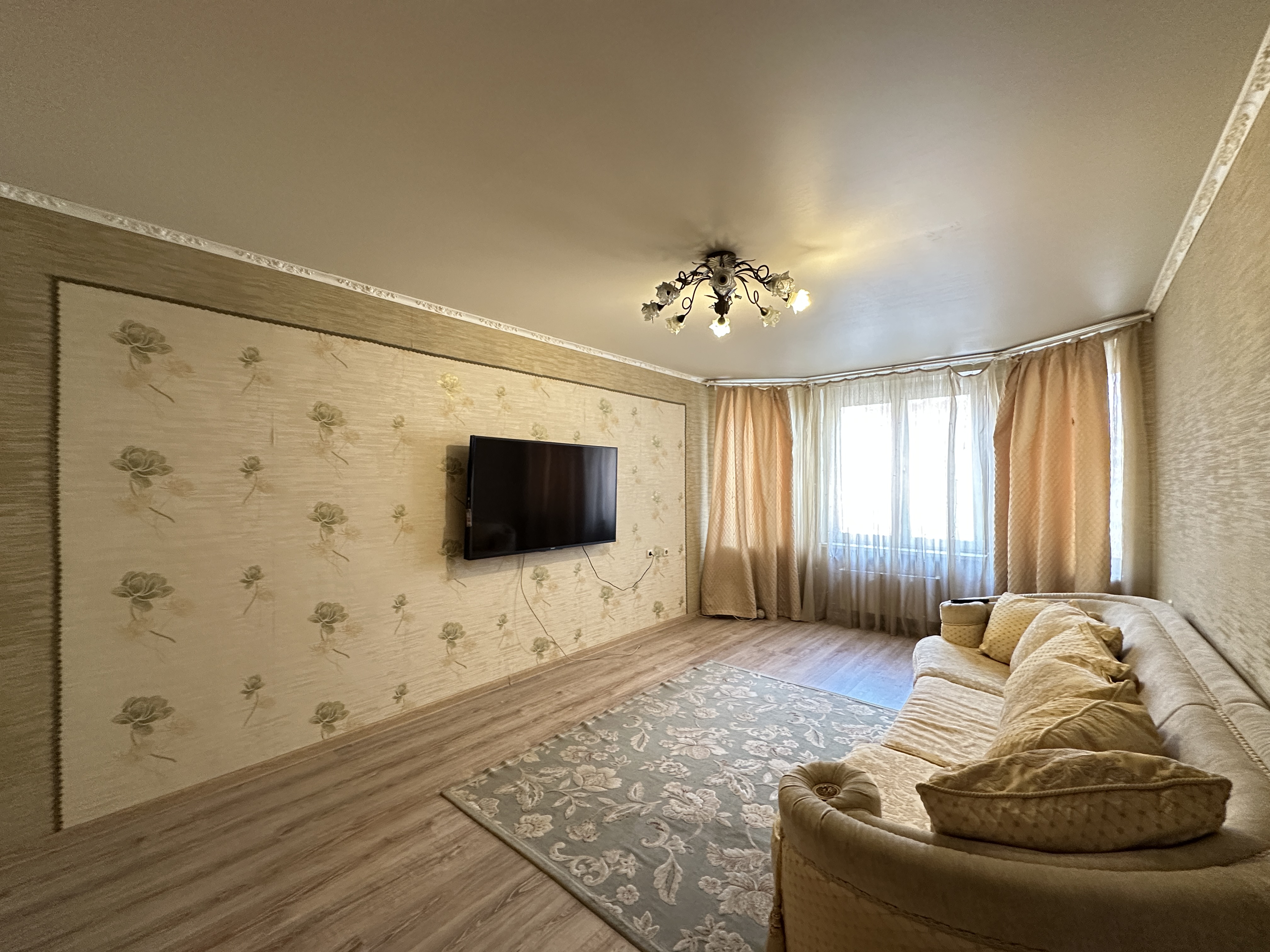 3 комн. квартира, 85.6 м², 8 этаж  (из 17)