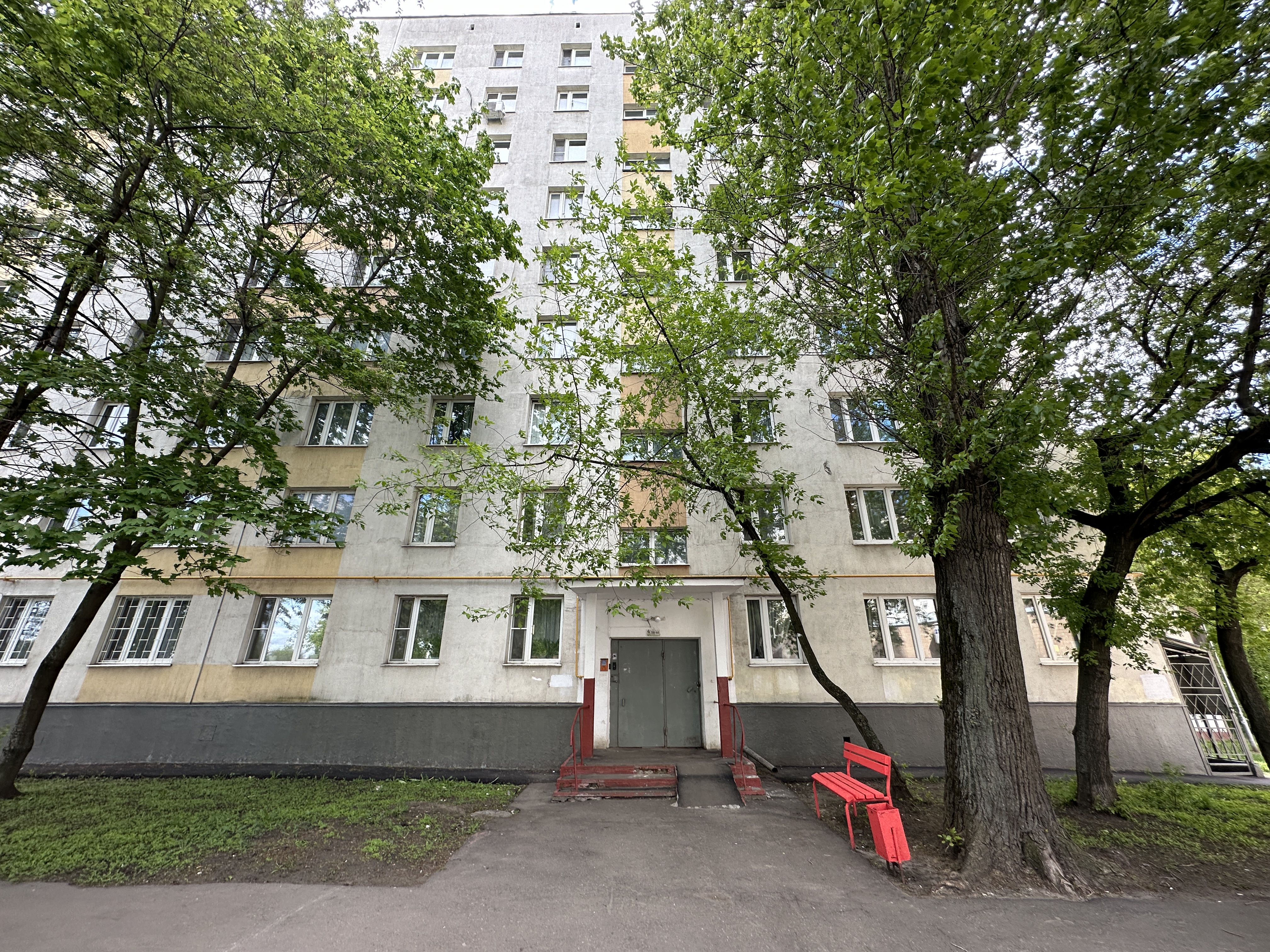 1 комн. квартира, 32.7 м², 1 этаж  (из 9)