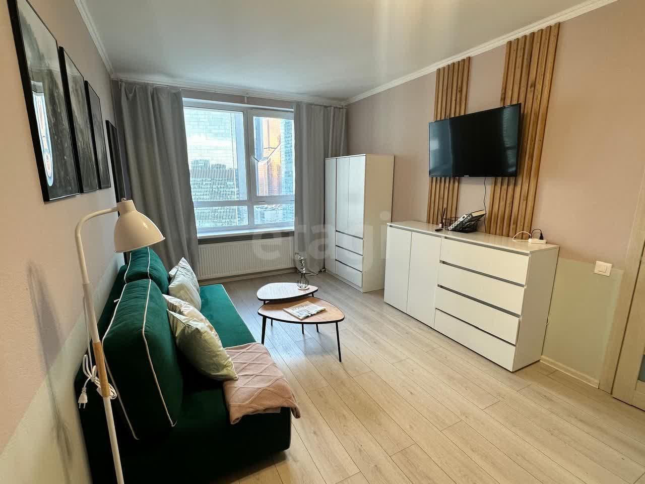 1 комн. квартира, 37.7 м², 36 этаж 