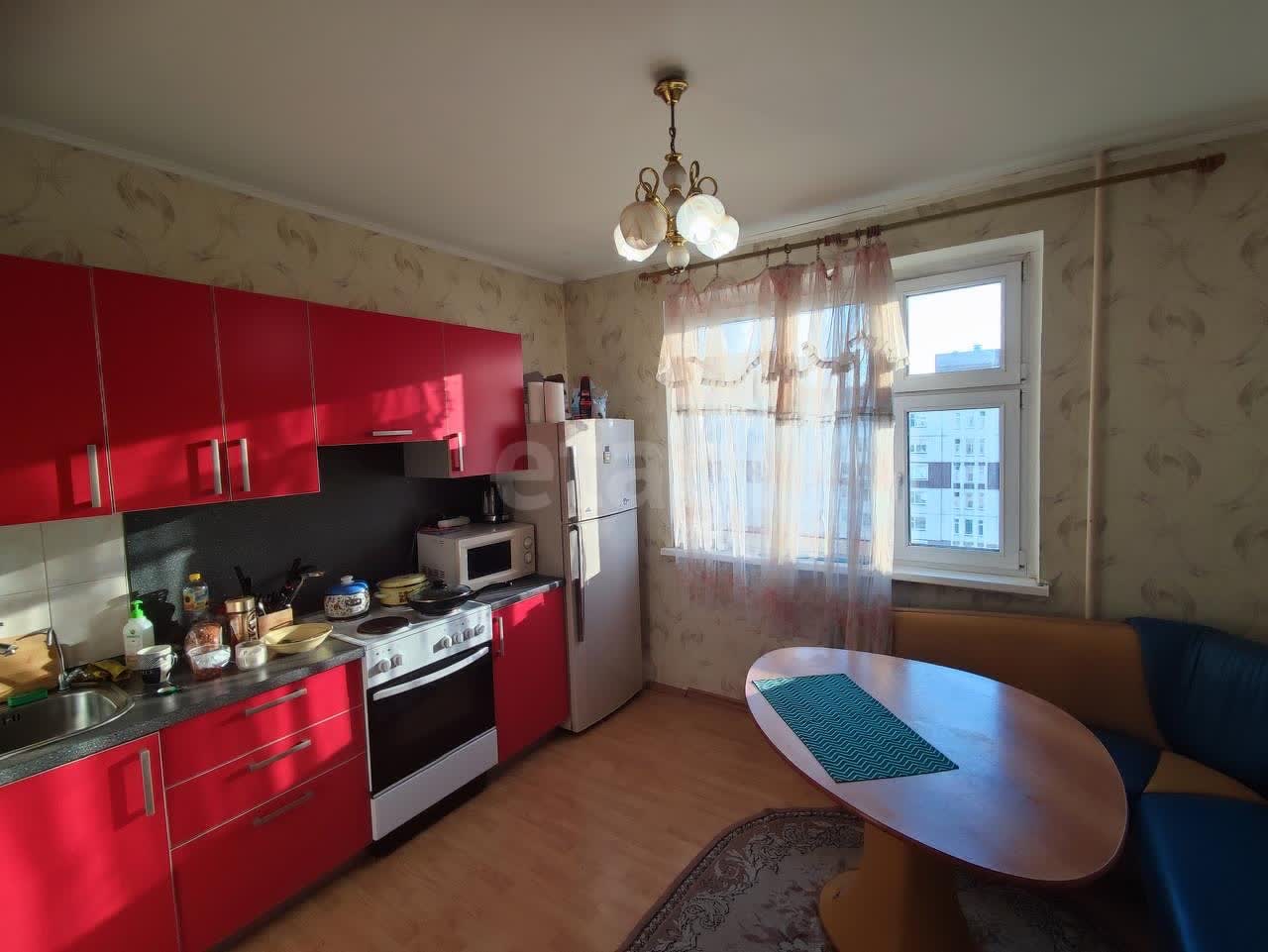 1 комн. квартира, 37 м², 14 этаж 