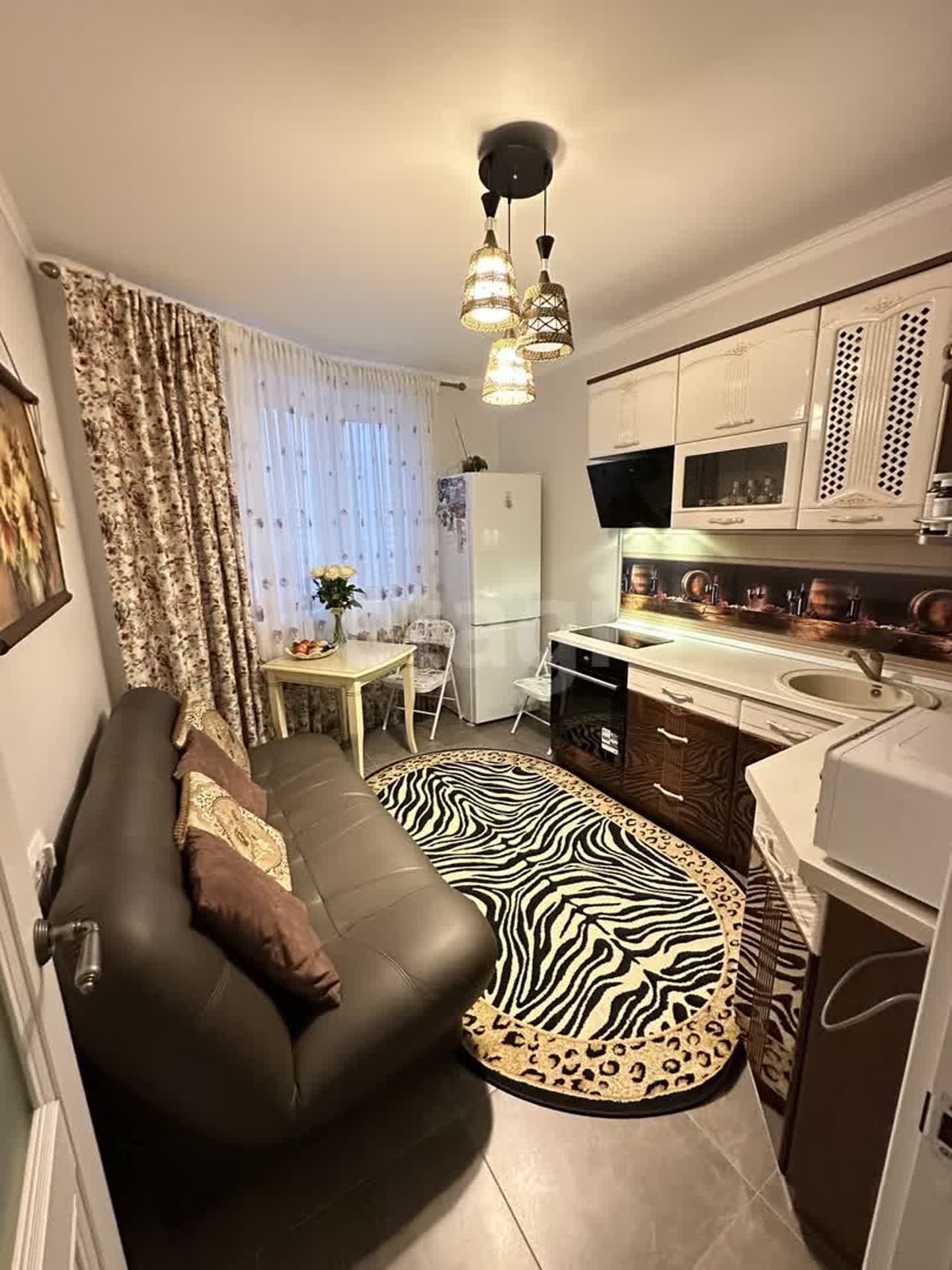 1 комн. квартира, 37.6 м², 11 этаж 