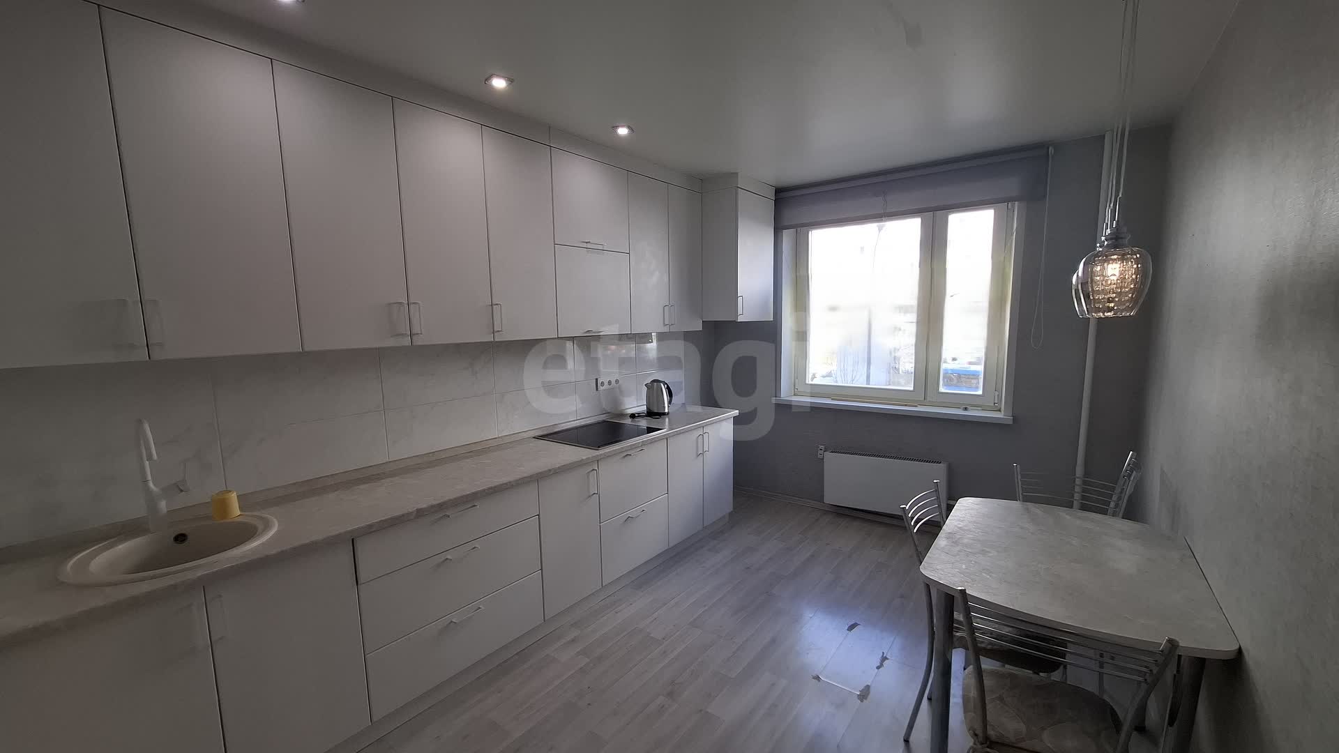 3 комн. квартира, 75 м², 2 этаж 