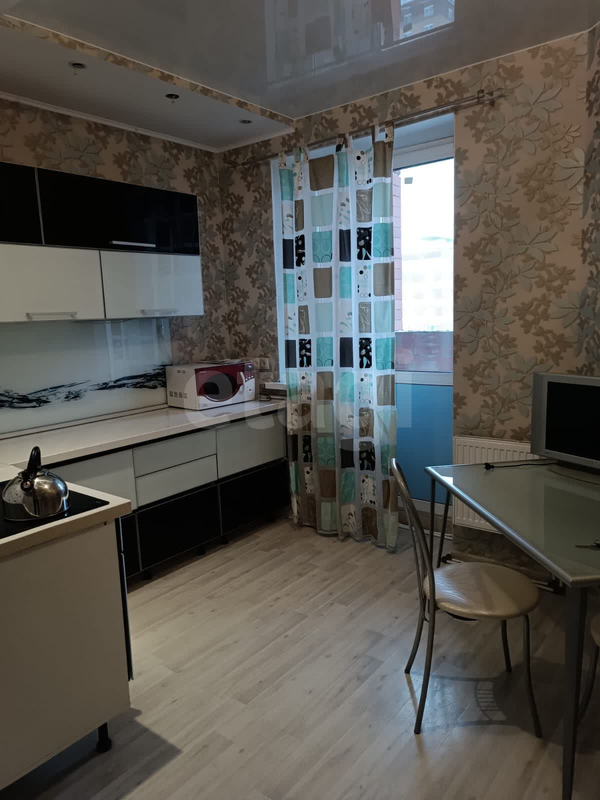 1 комн. квартира, 37.4 м², 15 этаж 