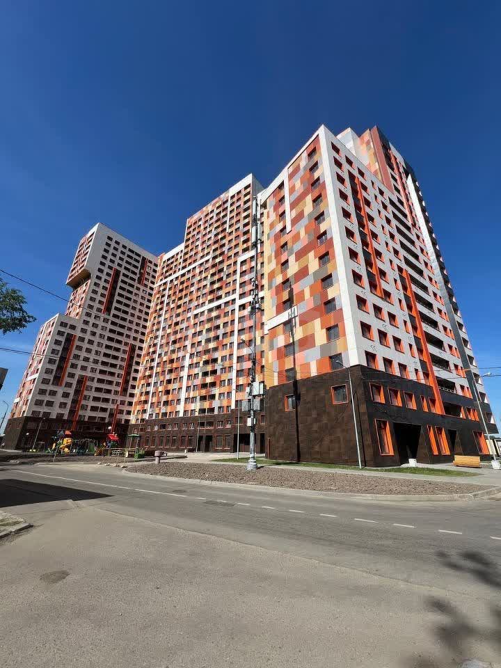 2 комн. квартира, 54.2 м², 16 этаж 