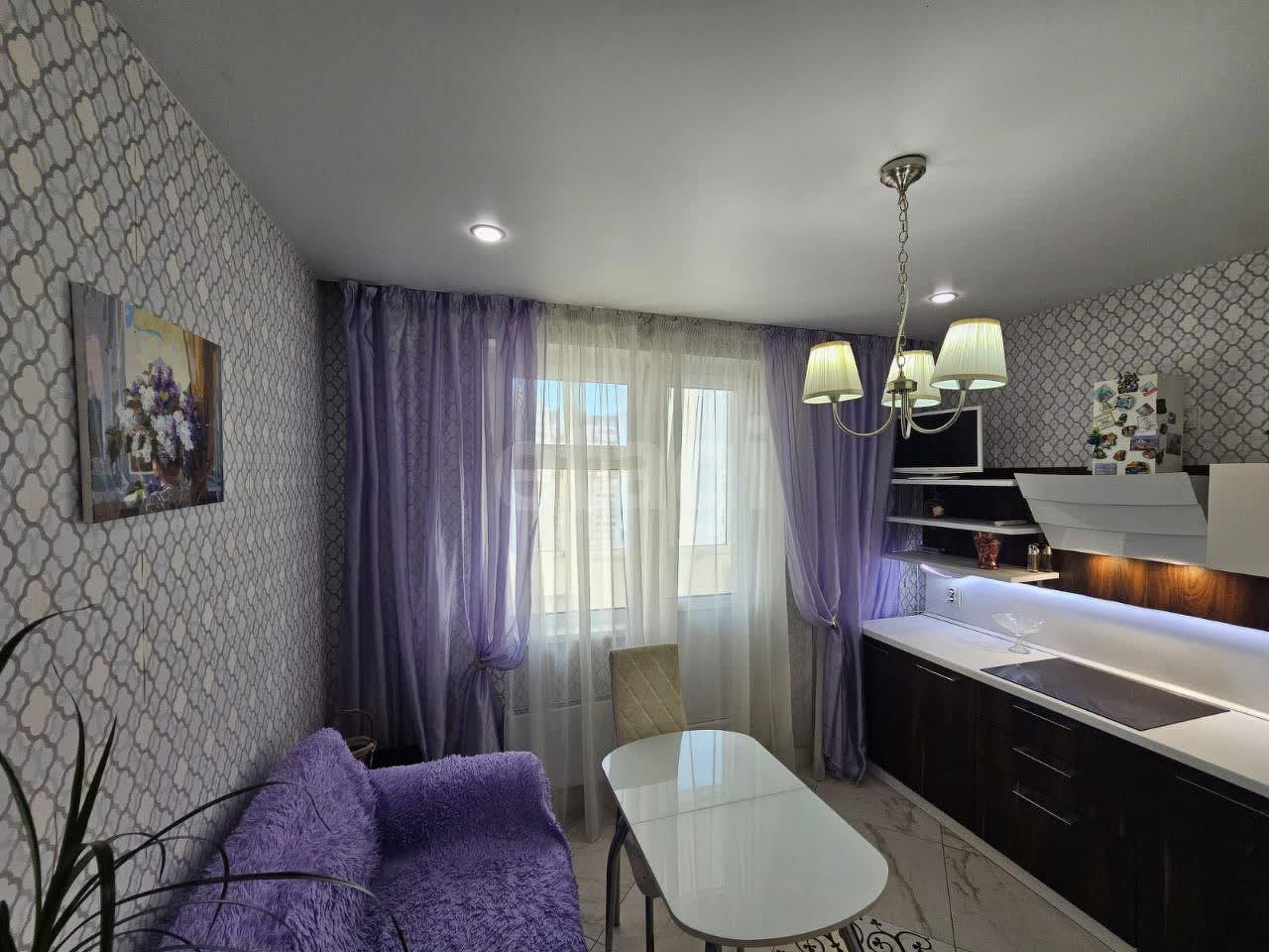 1 комн. квартира, 42 м², 19 этаж 