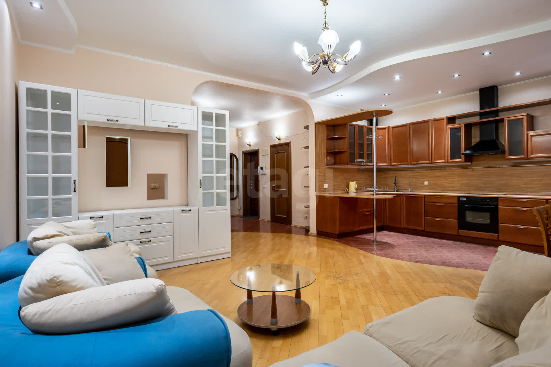 3 комн. квартира, 87.1 м², 3 этаж 