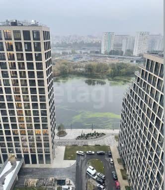 2 комн. квартира, 68.7 м², 19 этаж 