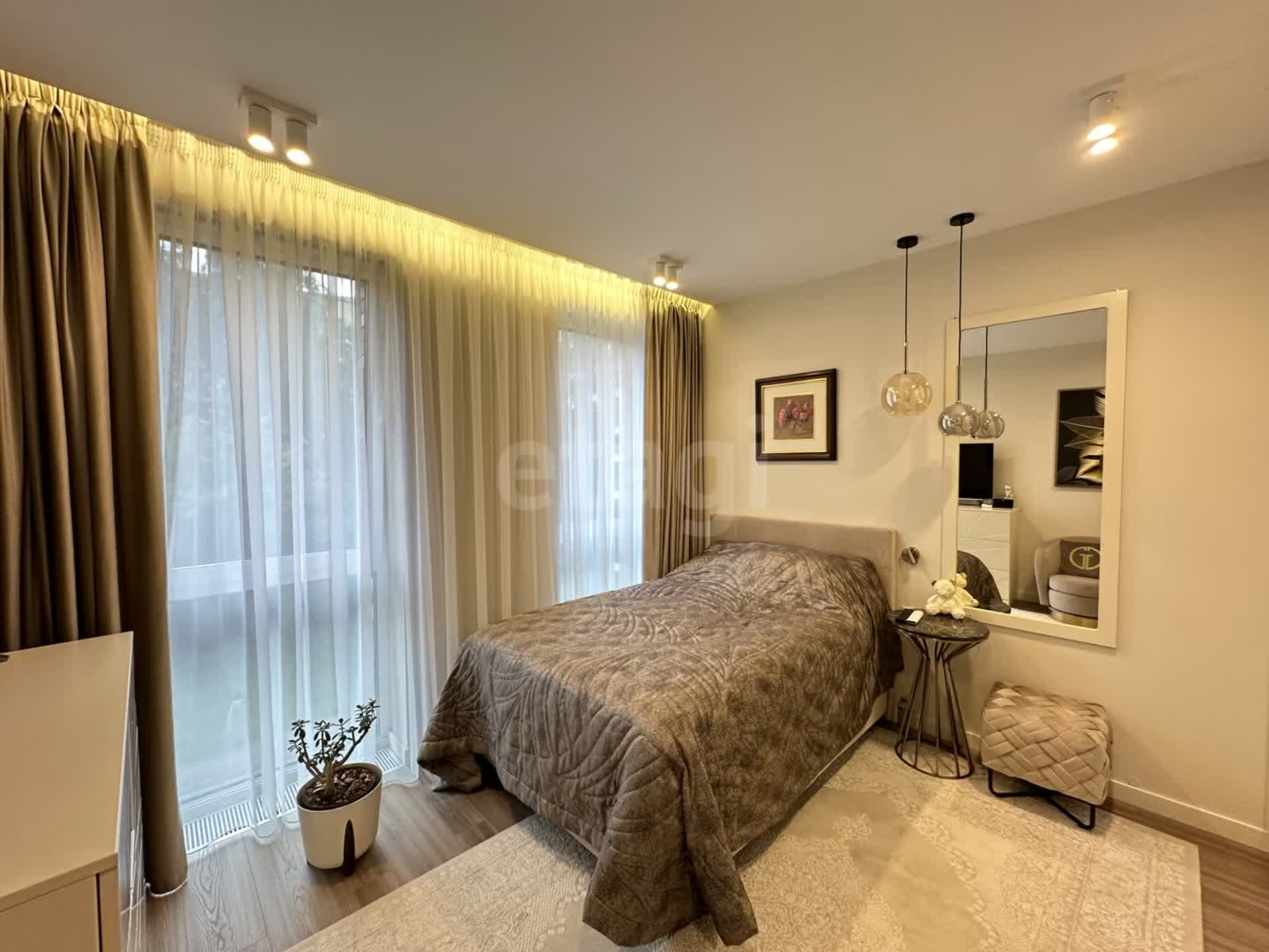 3 комн. квартира, 80 м², 3 этаж 