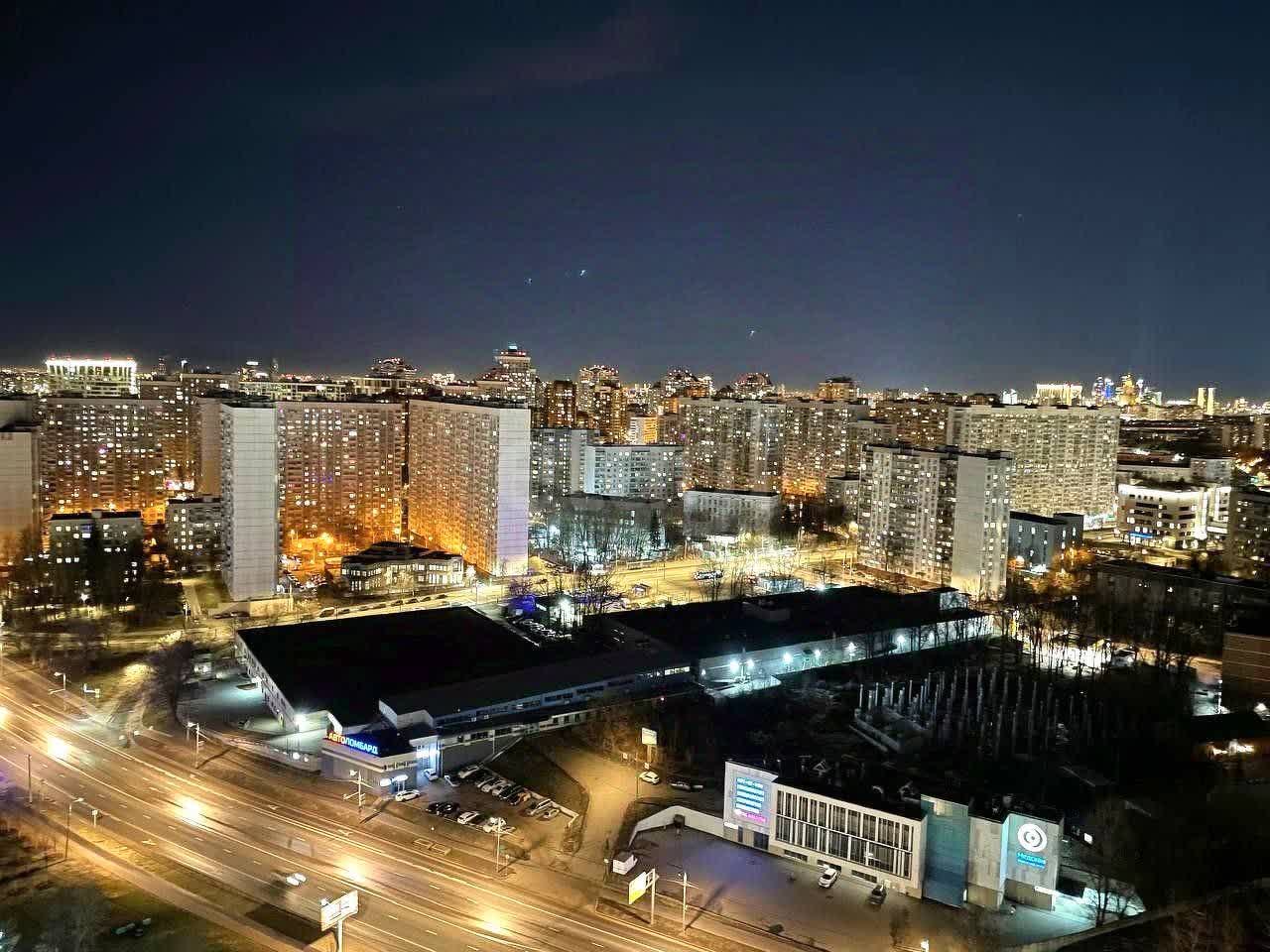 2 комн. квартира, 73.3 м², 22 этаж 