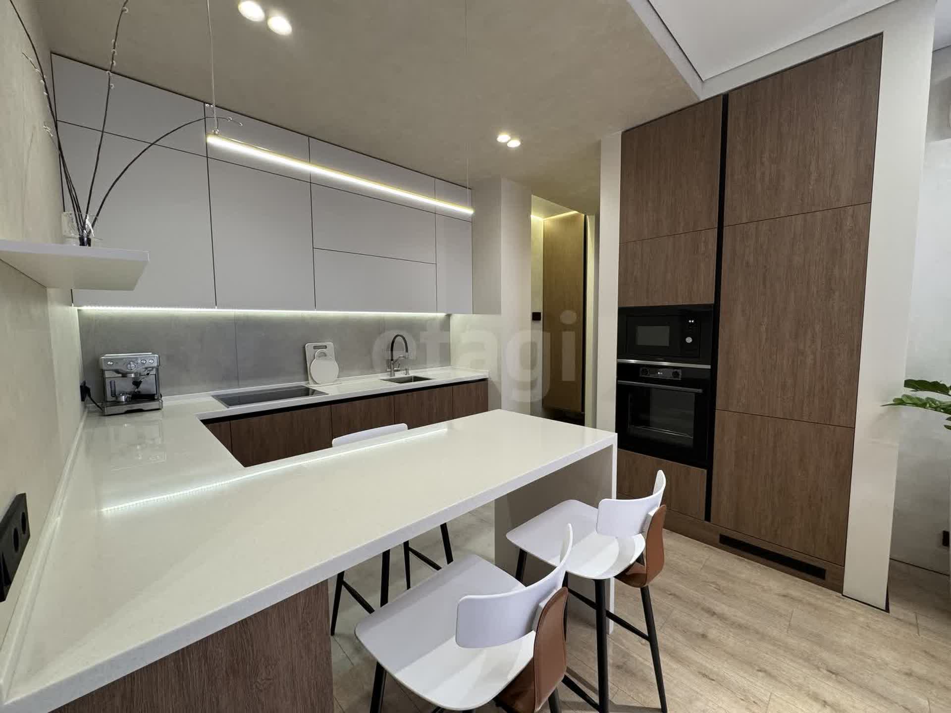 3 комн. квартира, 73 м², 13 этаж 