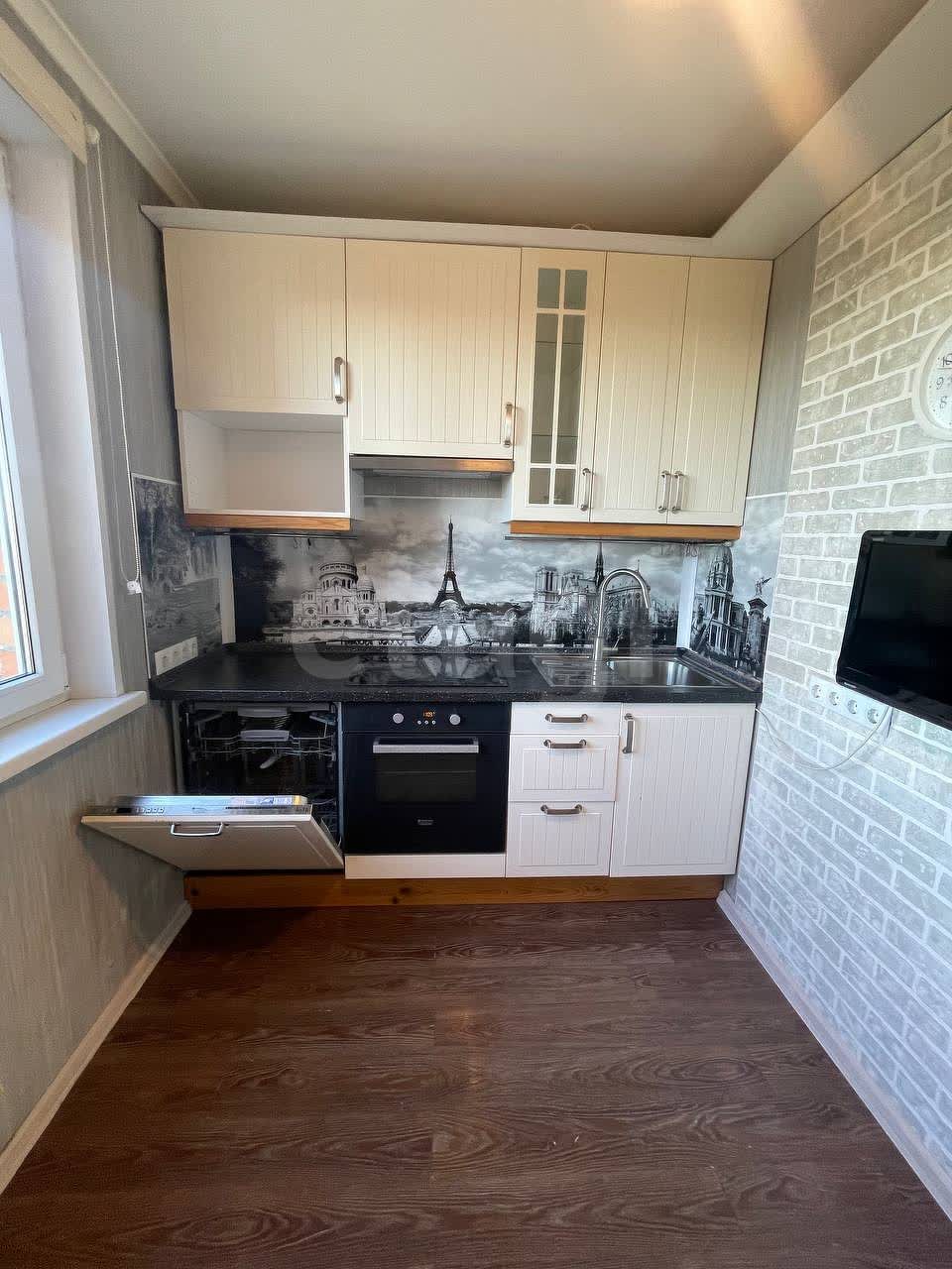 1 комн. квартира, 37.8 м², 13 этаж 