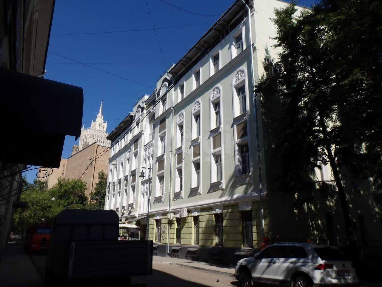3 комн. квартира, 110 м², 4 этаж 