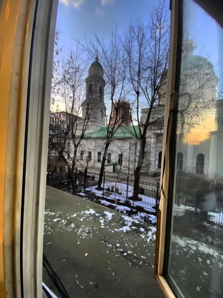 3 комн. квартира, 55 м², 2 этаж 