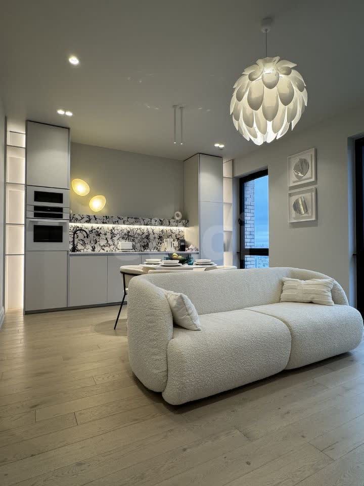 2 комн. квартира, 59.3 м², 23 этаж 