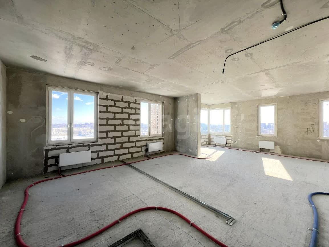 3 комн. квартира, 74.4 м², 16 этаж 