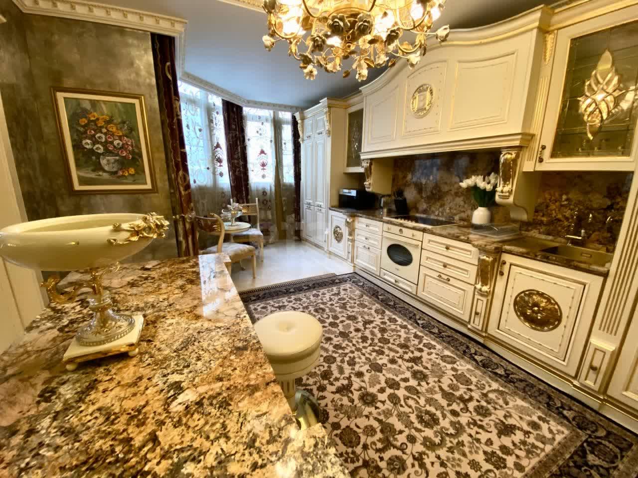 4 комн. квартира, 168.5 м², 2 этаж 