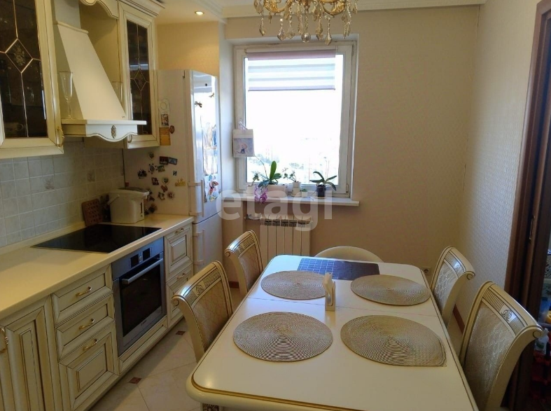 3 комн. квартира, 80.5 м², 25 этаж 