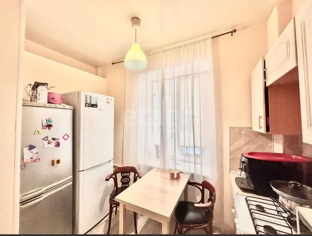 2 комн. квартира, 42.7 м², 1 этаж 