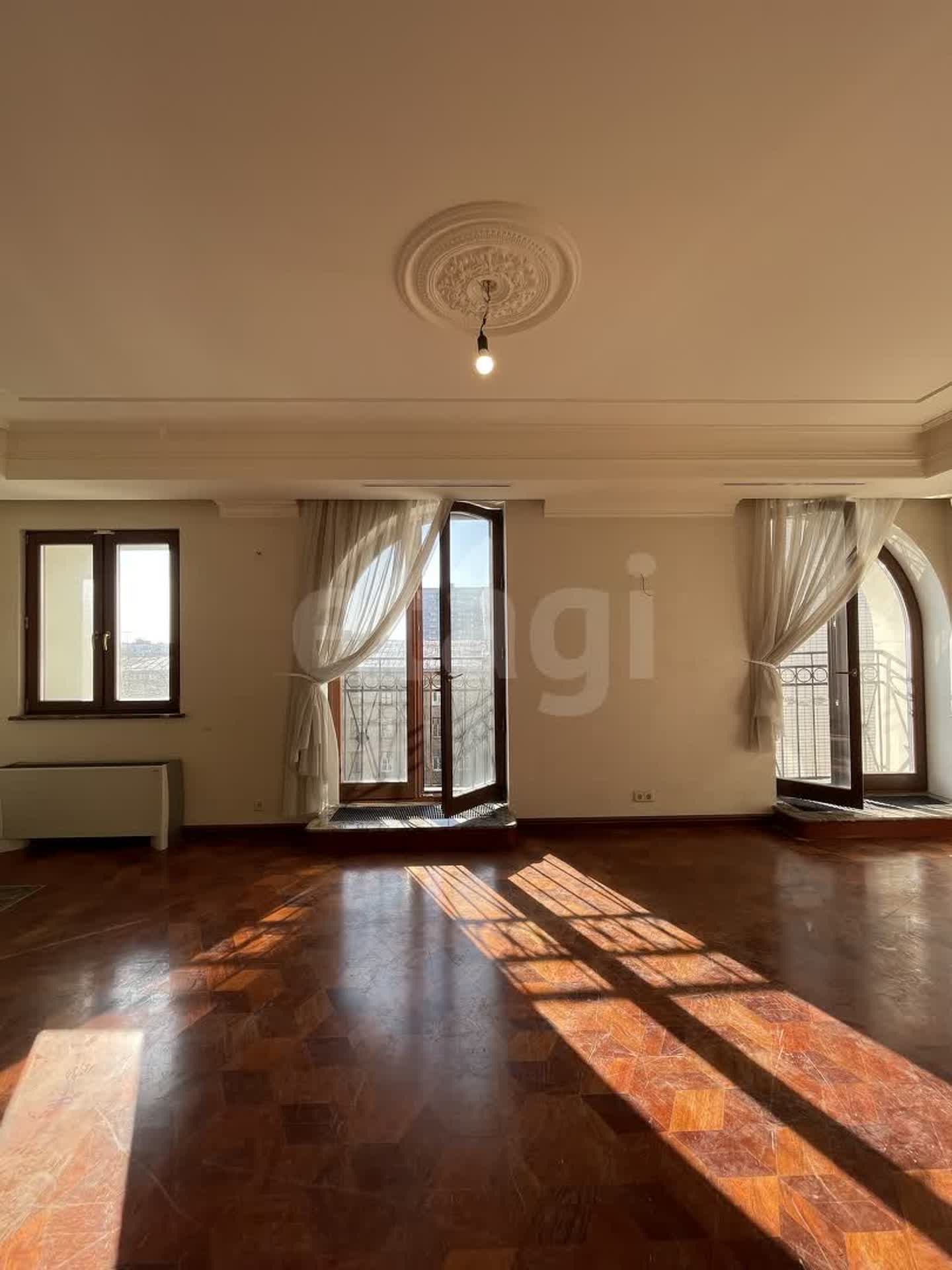 5 комн. квартира, 128.7 м², 6 этаж 