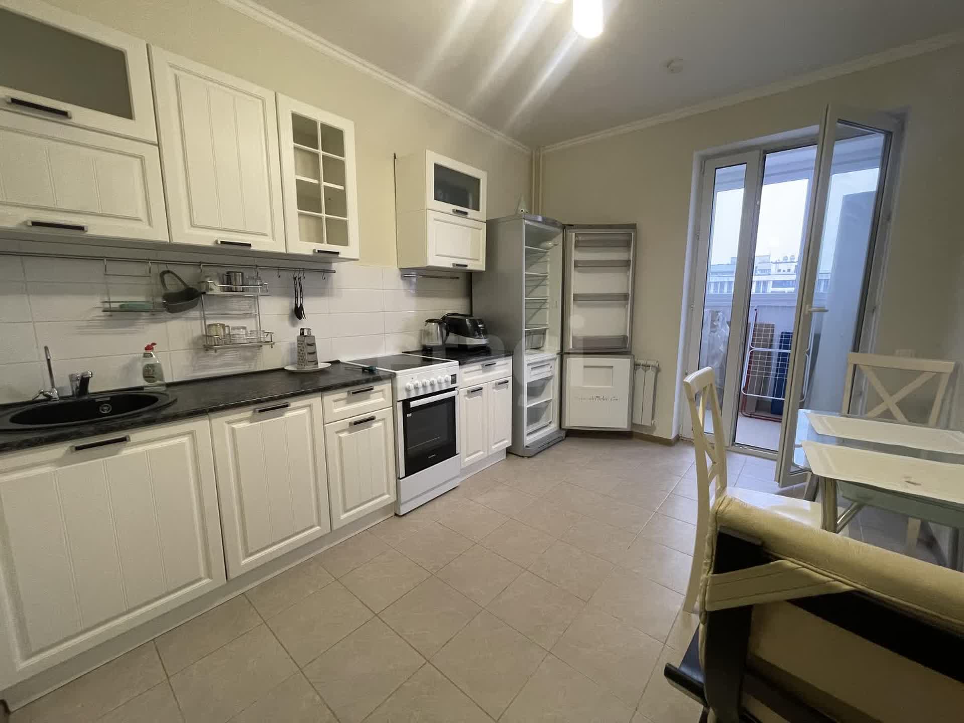 2 комн. квартира, 61.5 м², 18 этаж 