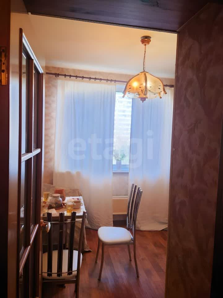 2 комн. квартира, 58.4 м², 4 этаж 