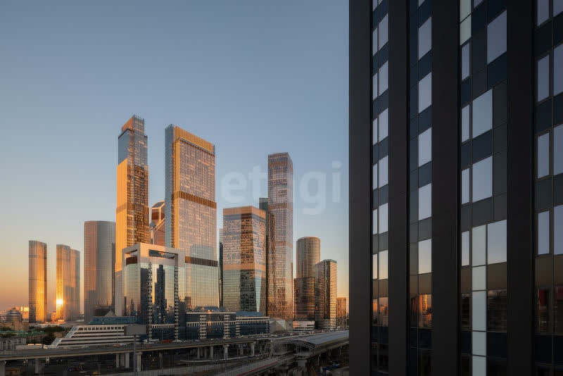 2 комн. квартира, 65.5 м², 15 этаж 