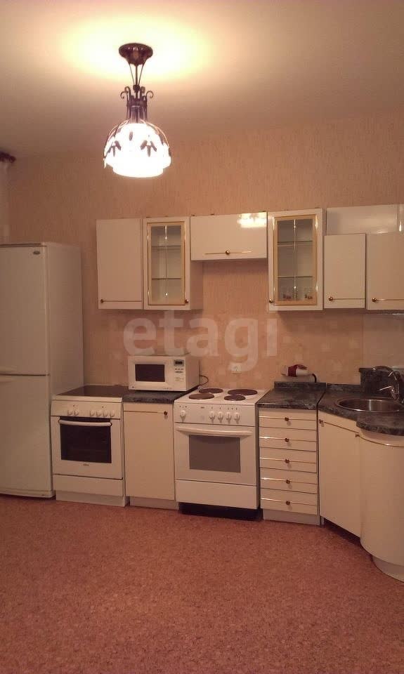 1 комн. квартира, 41.9 м², 18 этаж 