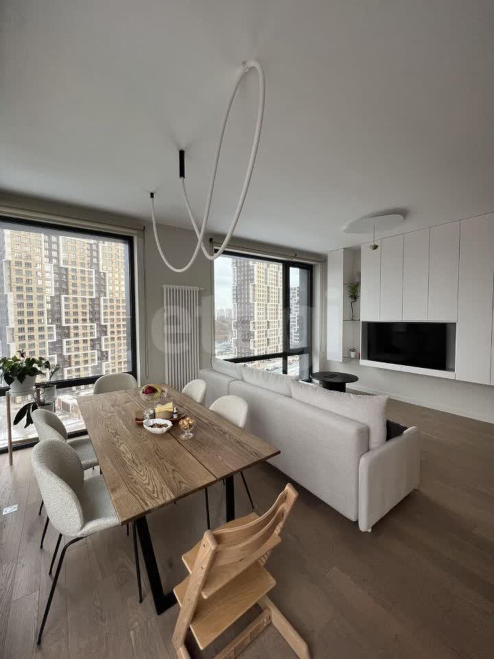 4 комн. квартира, 98 м², 9 этаж 