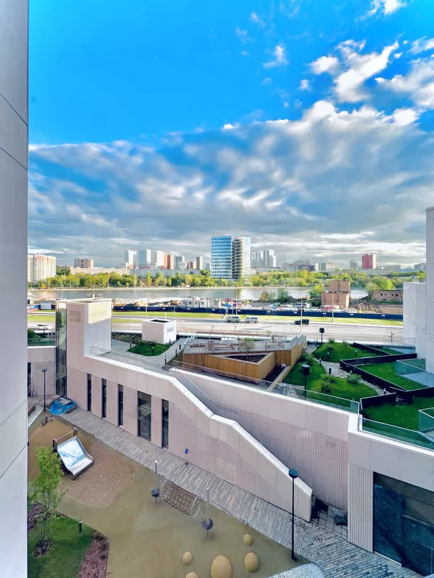 3 комн. квартира, 97.5 м², 4 этаж 