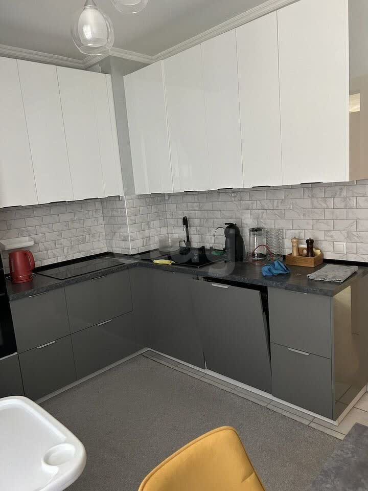 3 комн. квартира, 75.9 м², 3 этаж 