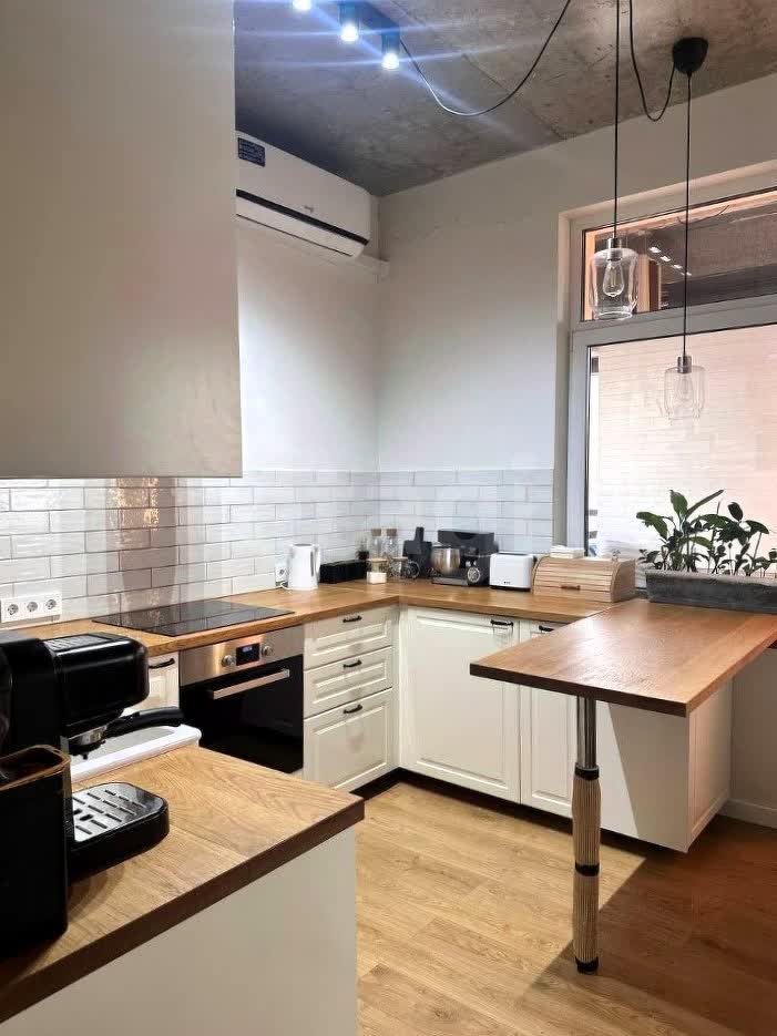 3 комн. квартира, 83 м², 3 этаж 