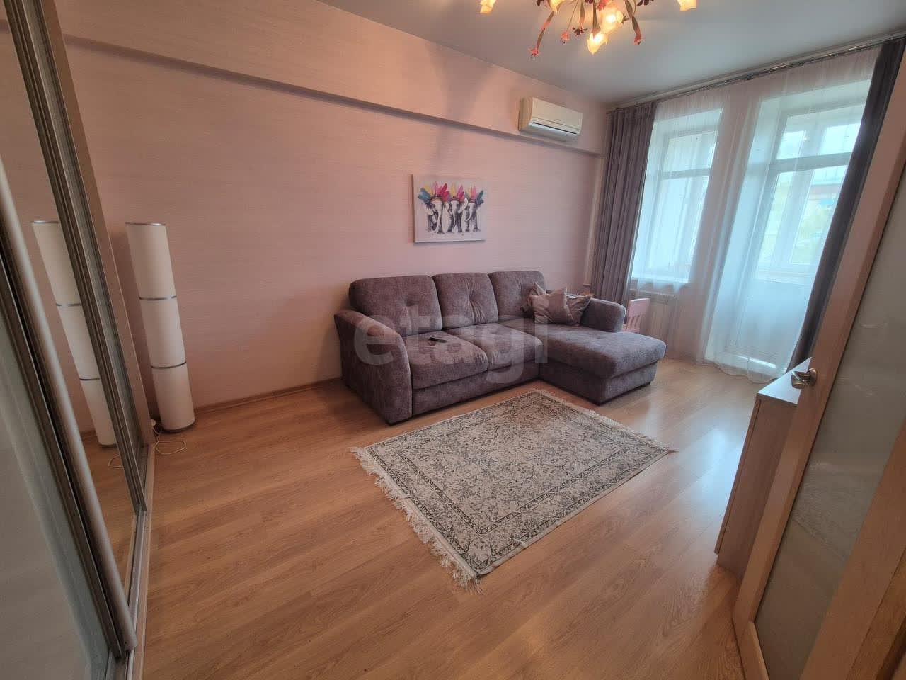 2 комн. квартира, 63.7 м², 4 этаж 