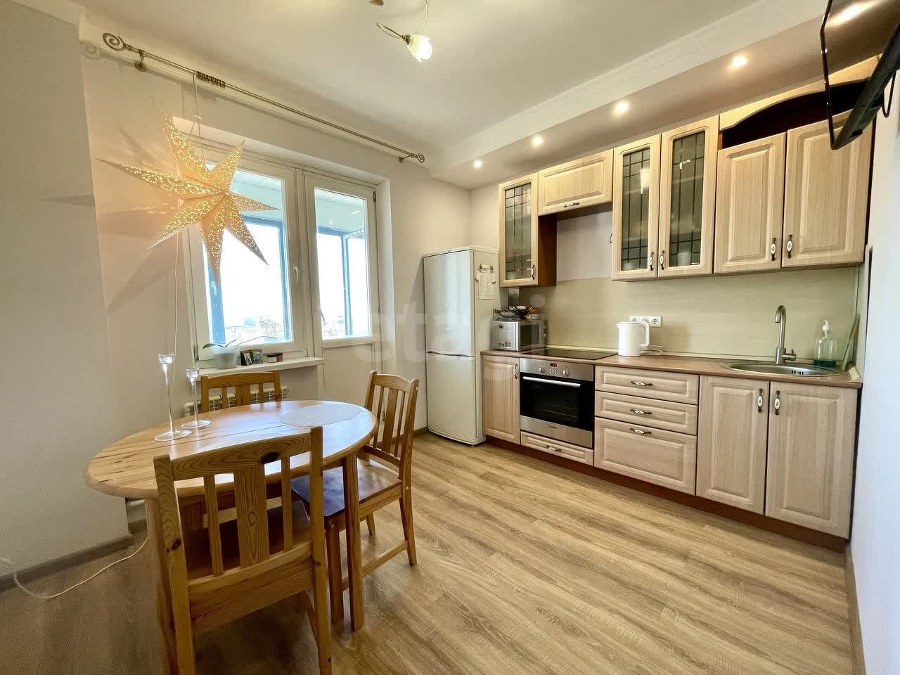 1 комн. квартира, 40 м², 17 этаж 