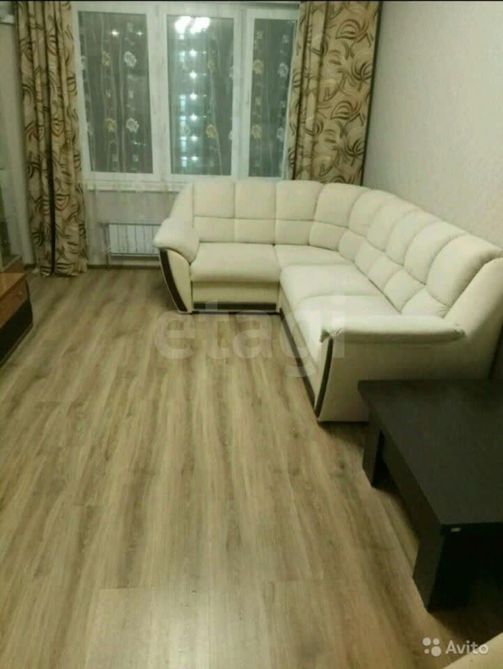 1 комн. квартира, 42.4 м², 13 этаж 