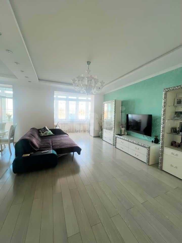 3 комн. квартира, 129 м², 4 этаж 