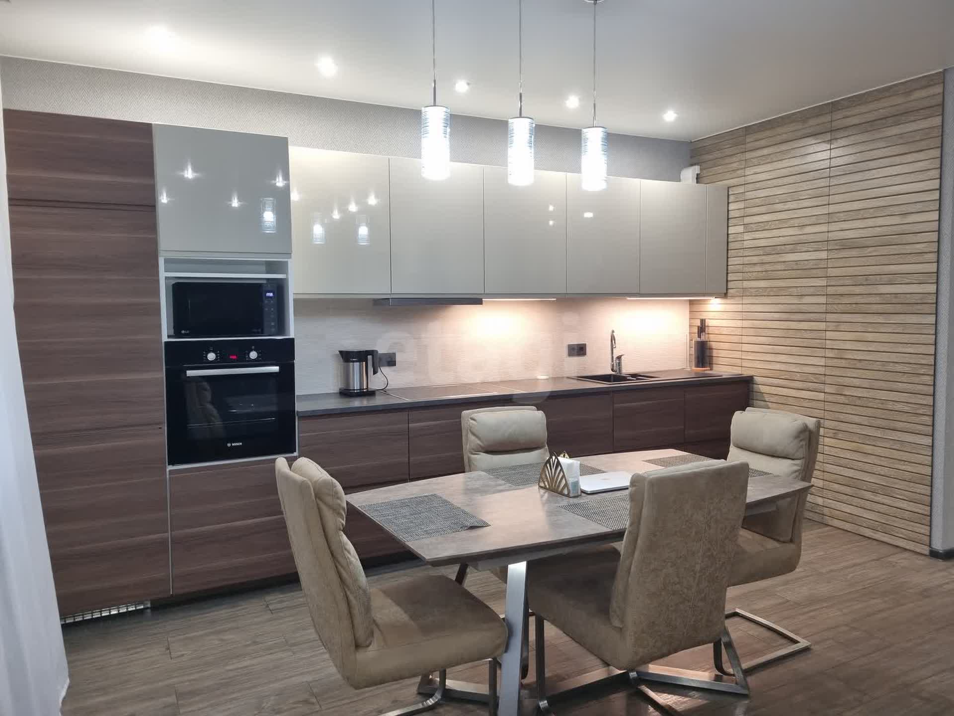 2 комн. квартира, 80 м², 3 этаж 