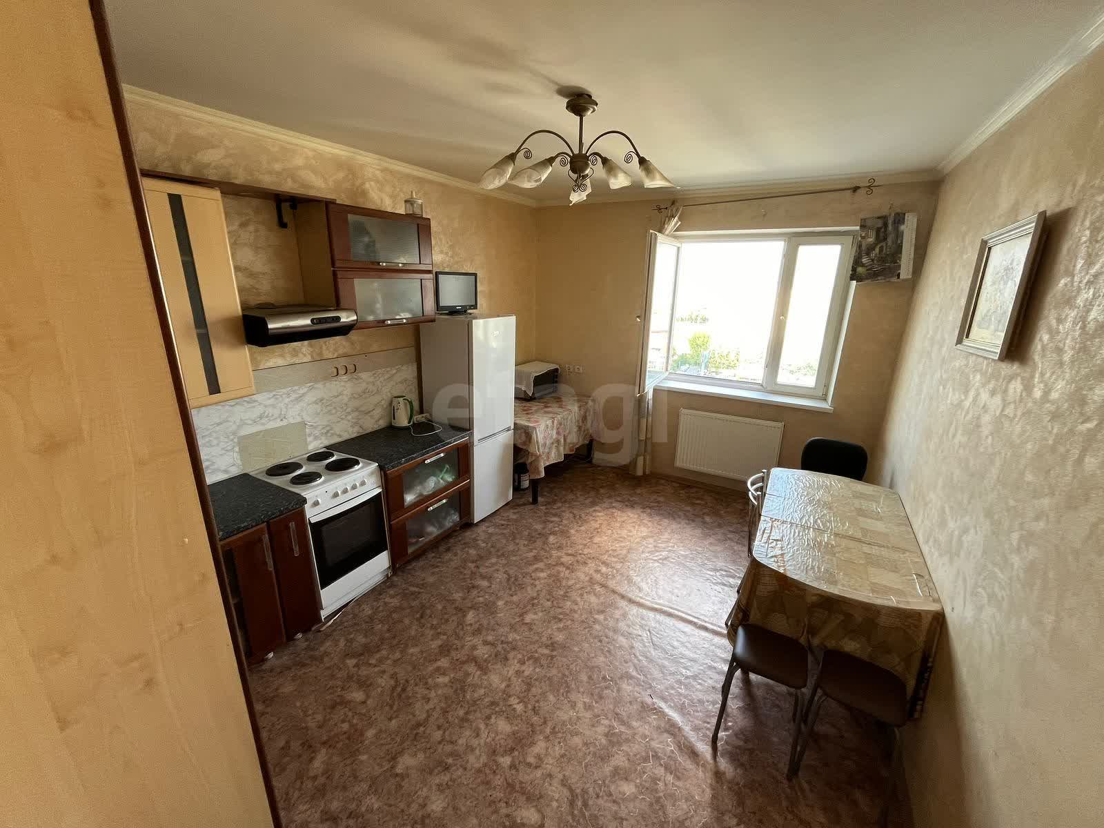 2 комн. квартира, 66.8 м², 18 этаж 