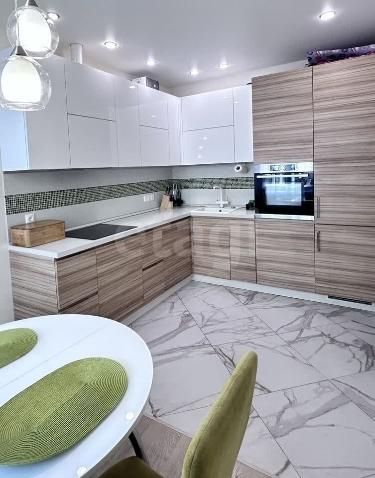 3 комн. квартира, 72 м², 9 этаж 