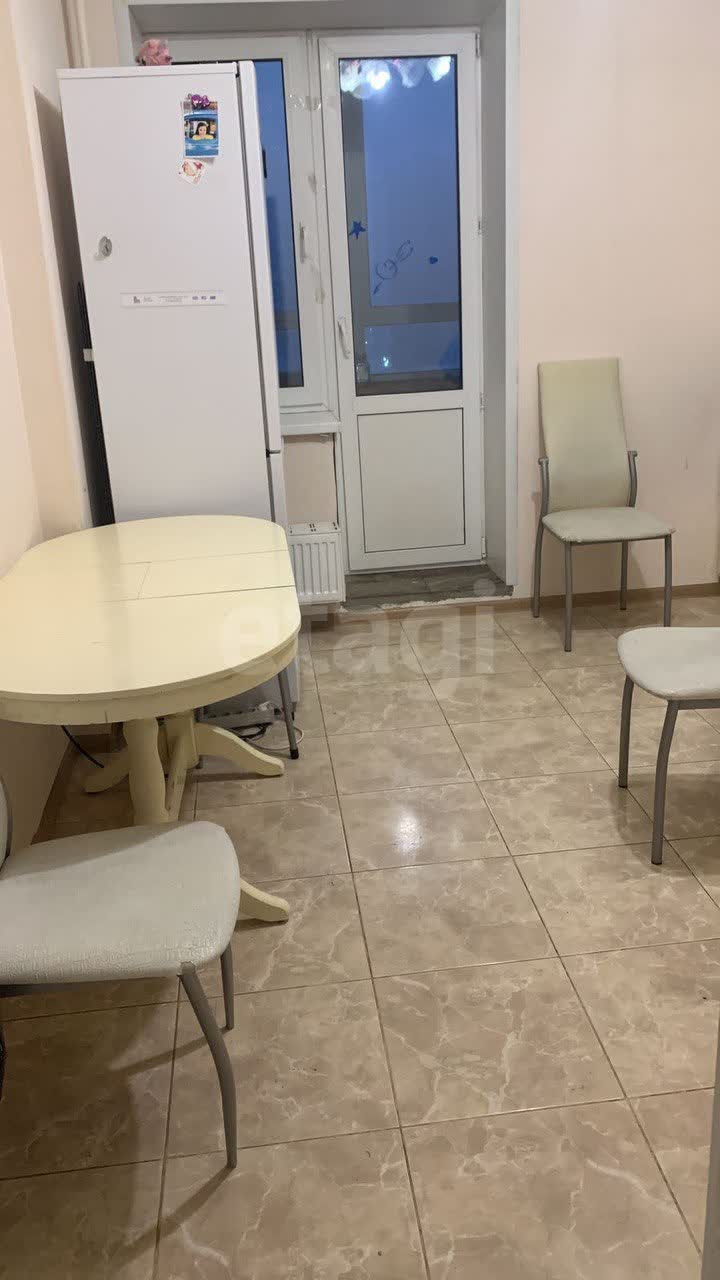 3 комн. квартира, 70.8 м², 11 этаж 