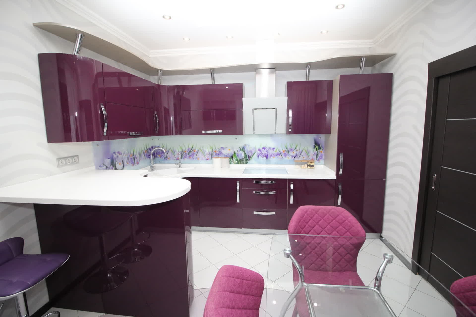 3 комн. квартира, 106 м², 1 этаж 