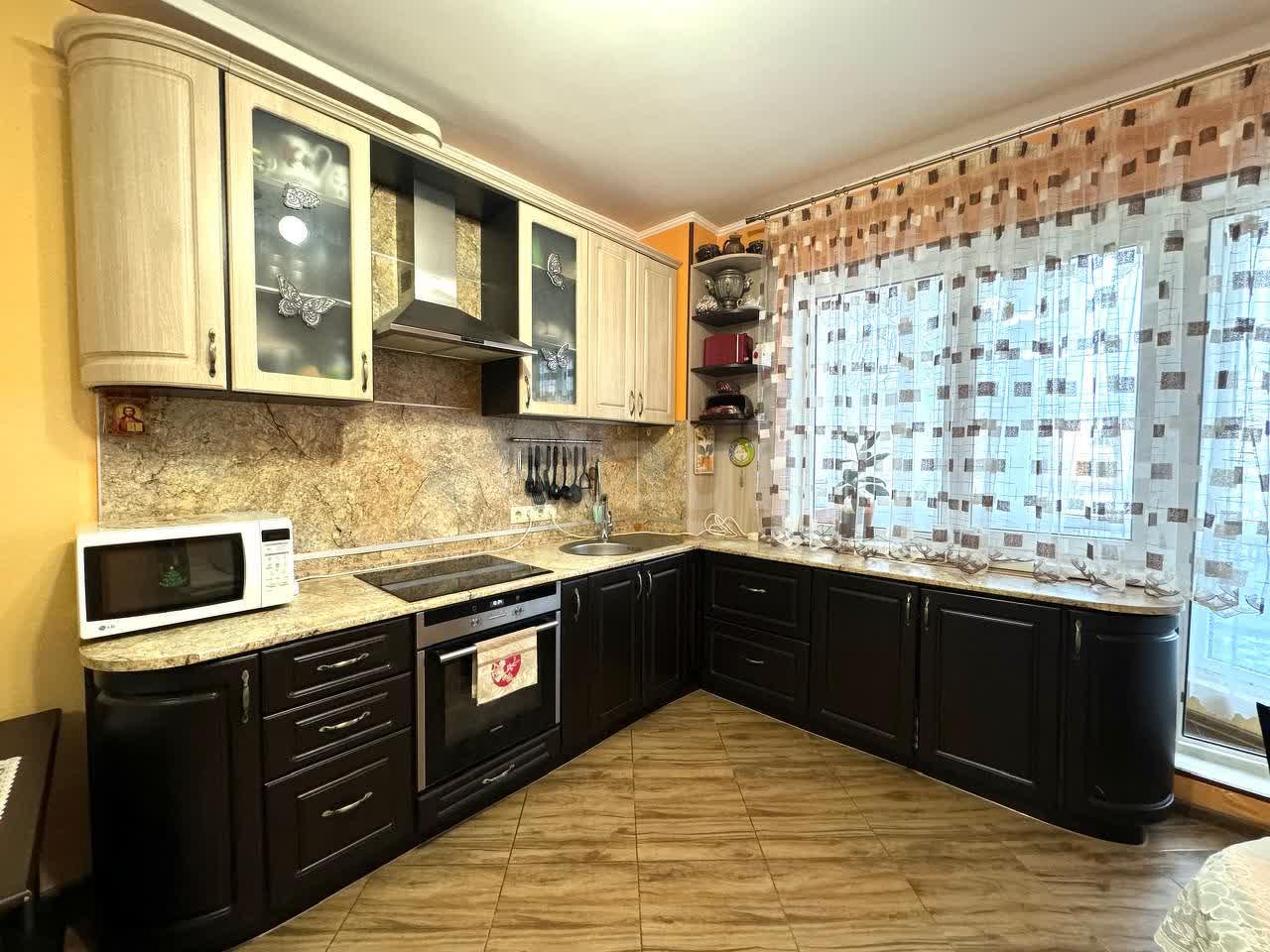 2 комн. квартира, 78 м², 2 этаж 