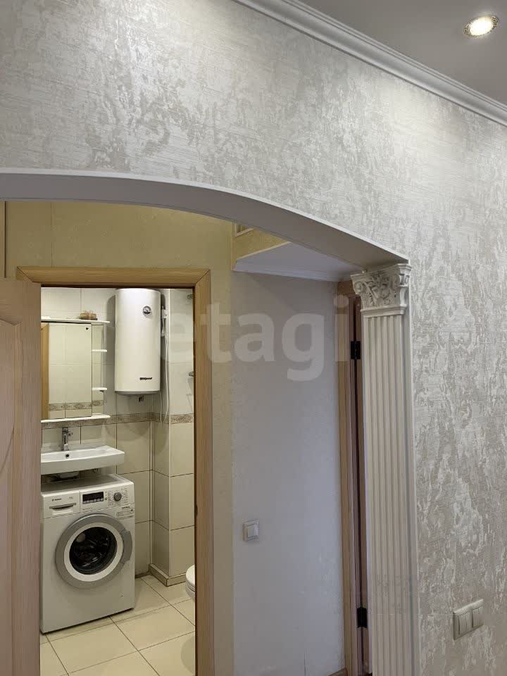 1 комн. квартира, 37.6 м², 15 этаж 