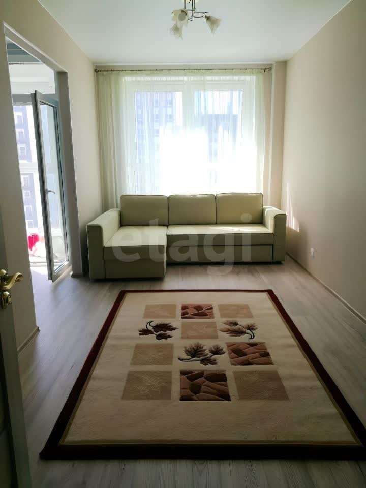 1 комн. квартира, 37.5 м², 19 этаж 