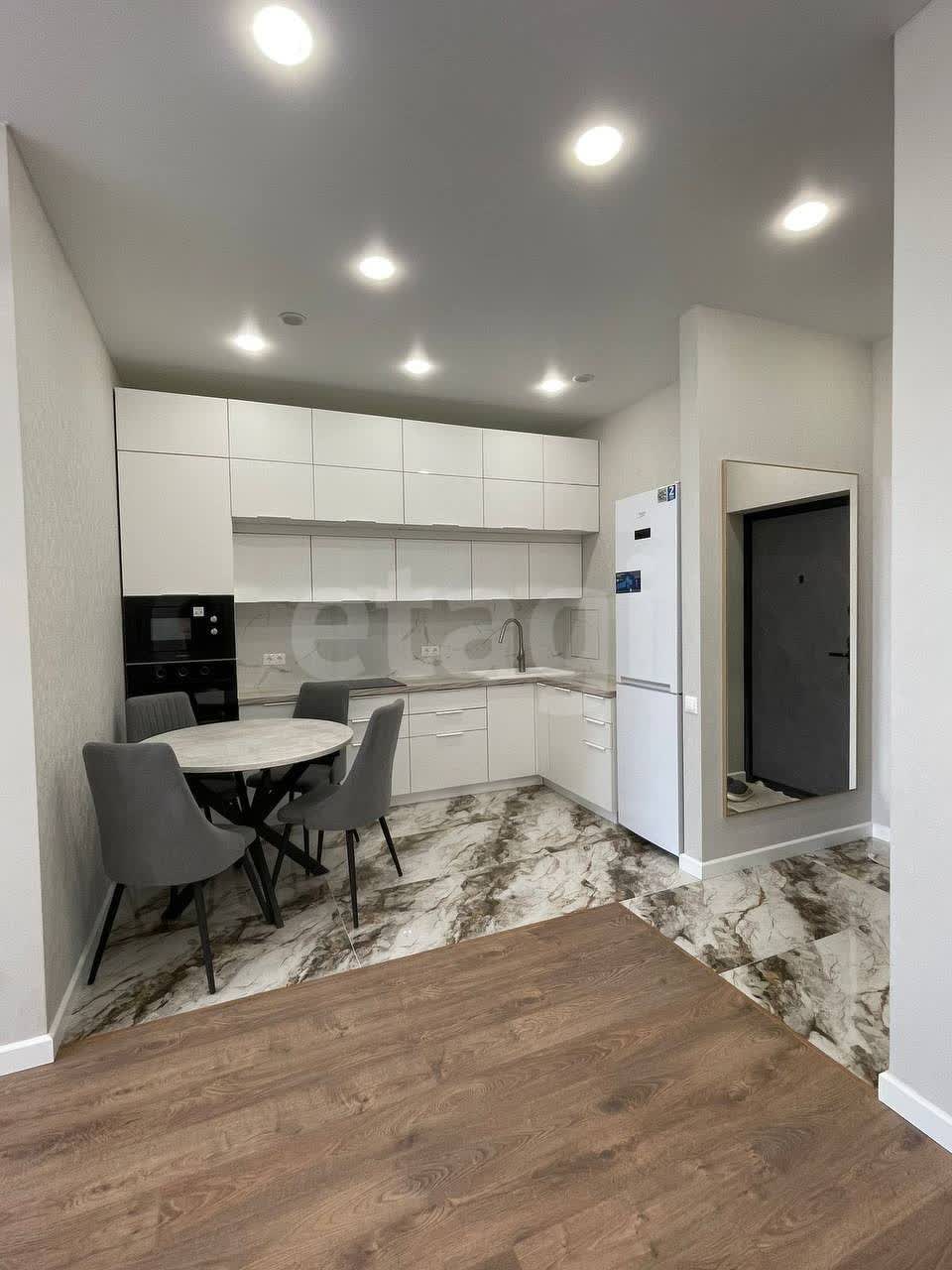 2 комн. квартира, 62.3 м², 10 этаж 