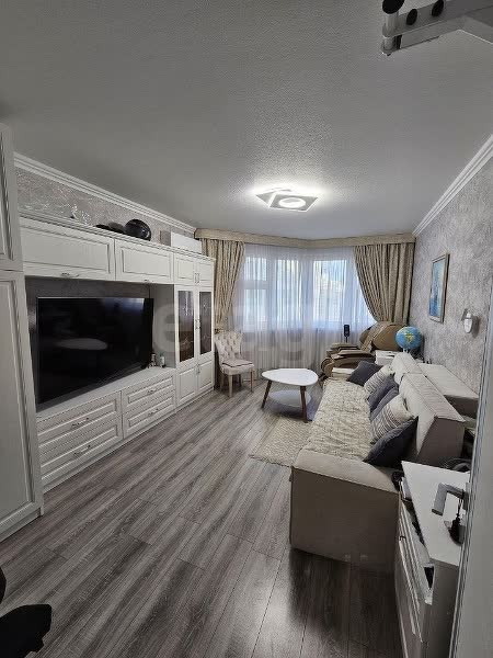 2 комн. квартира, 56 м², 17 этаж 