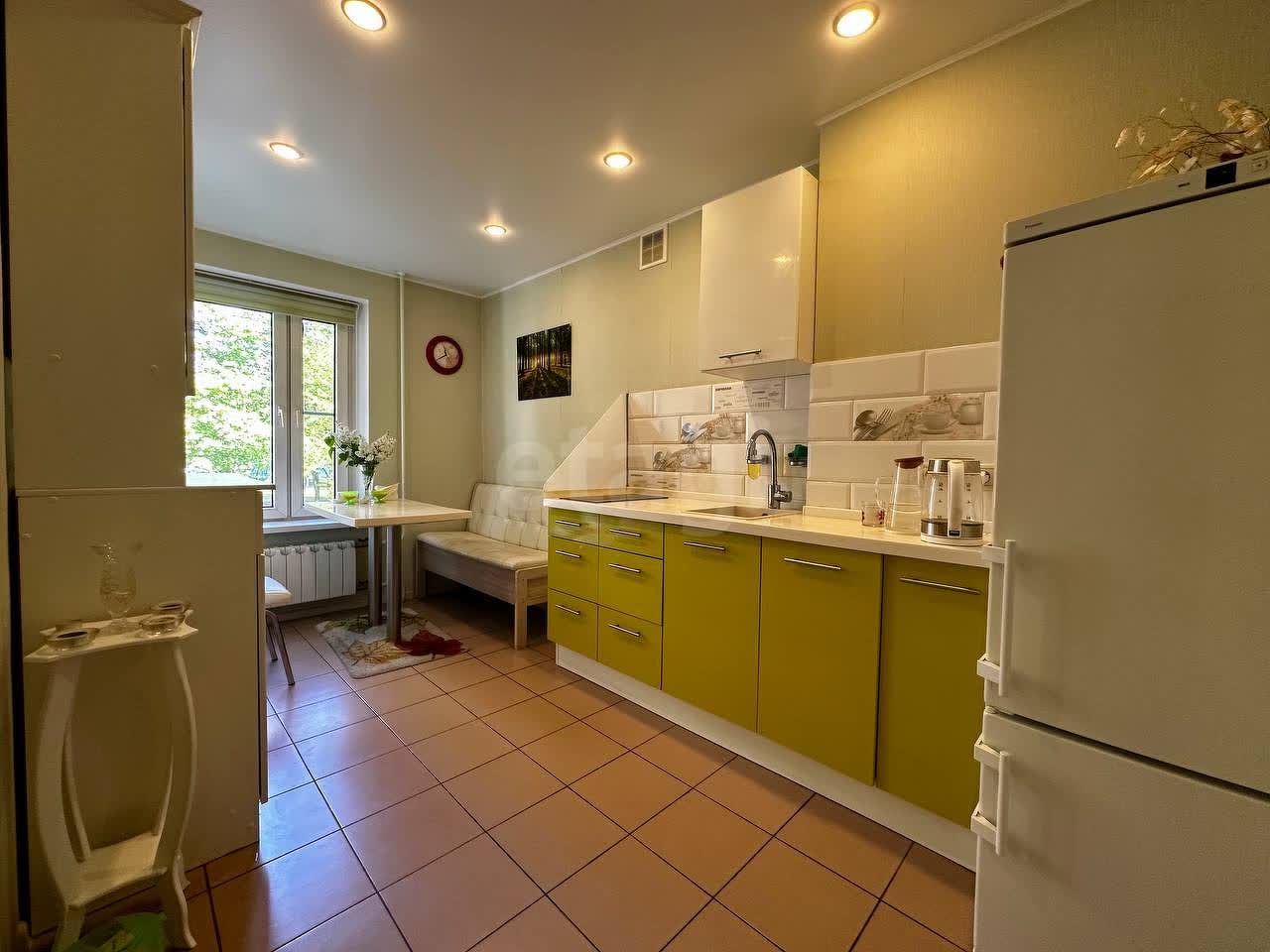 3 комн. квартира, 63.9 м², 2 этаж 